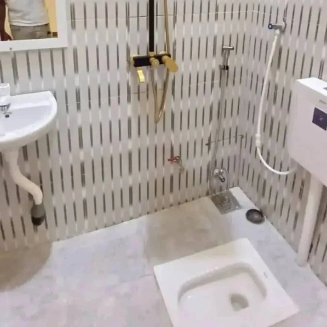 Vyumba 2 sebule jiko kibanda cha mkaa