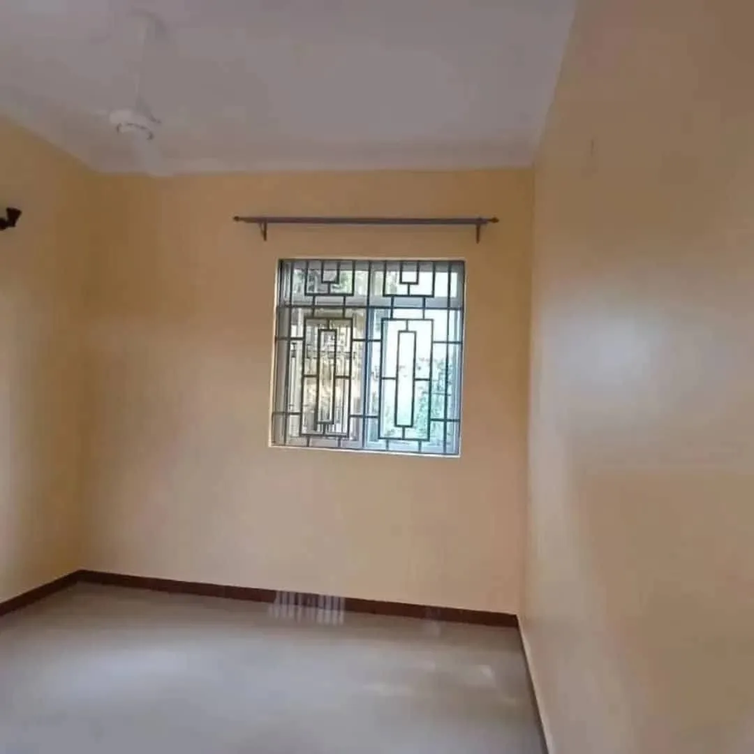 Vyumba 2 sebule jiko kibanda cha mkaa
