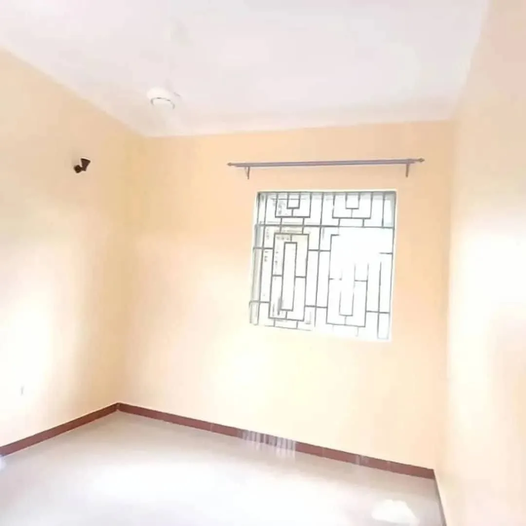 Vyumba 2 sebule jiko kibanda cha mkaa