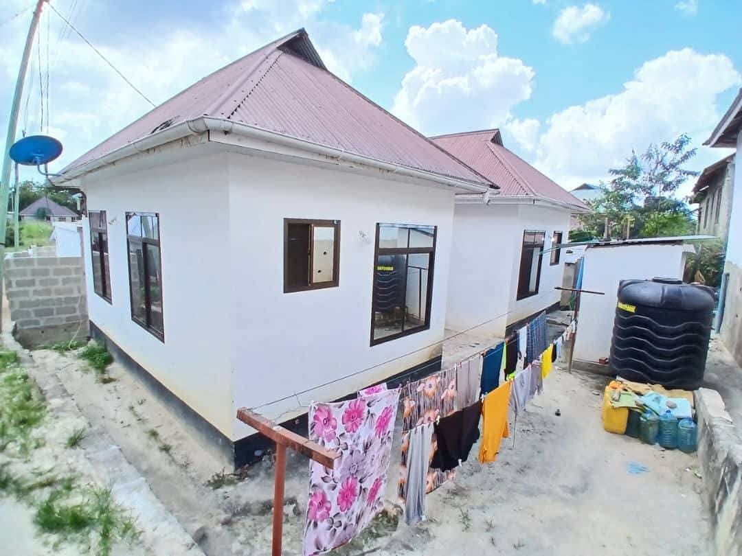Chumba na sebule kinapangishwa kimara mwisho
