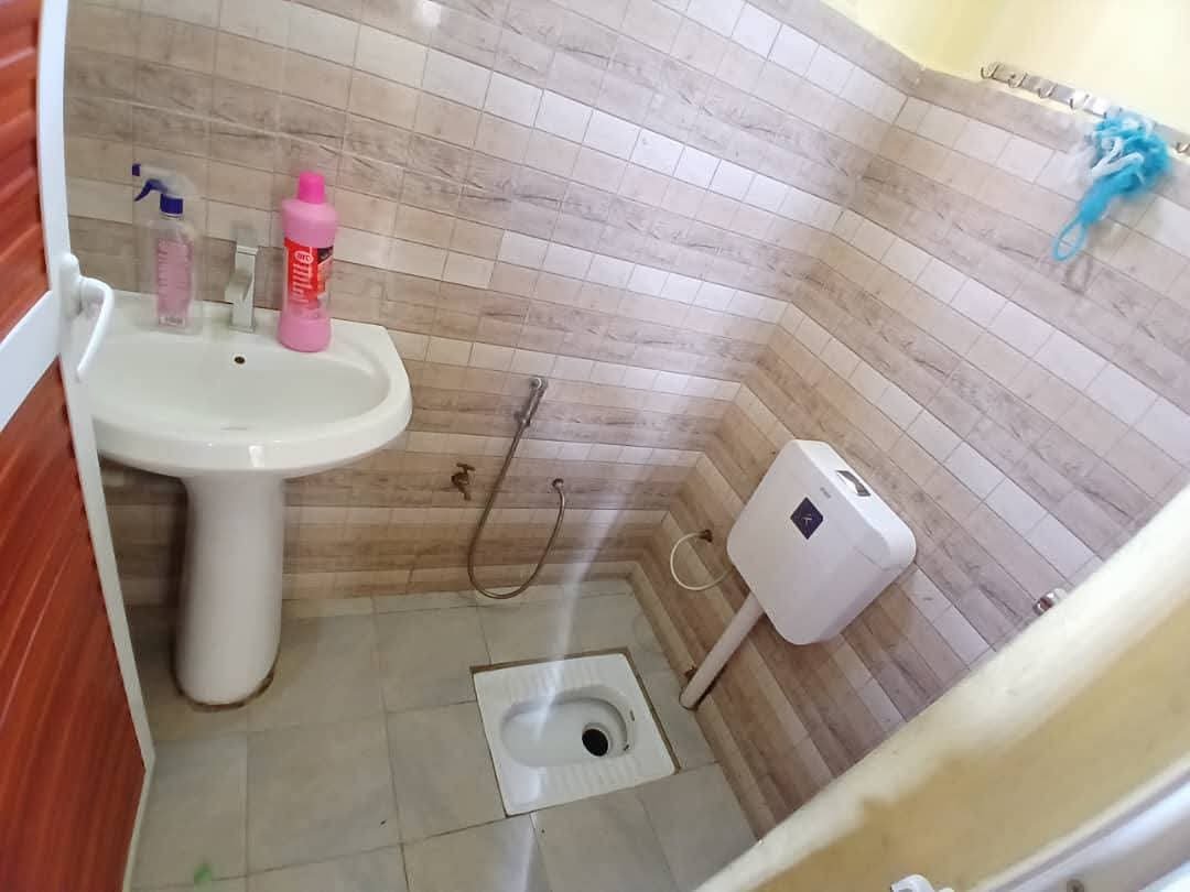 Chumba na sebule kinapangishwa kimara mwisho