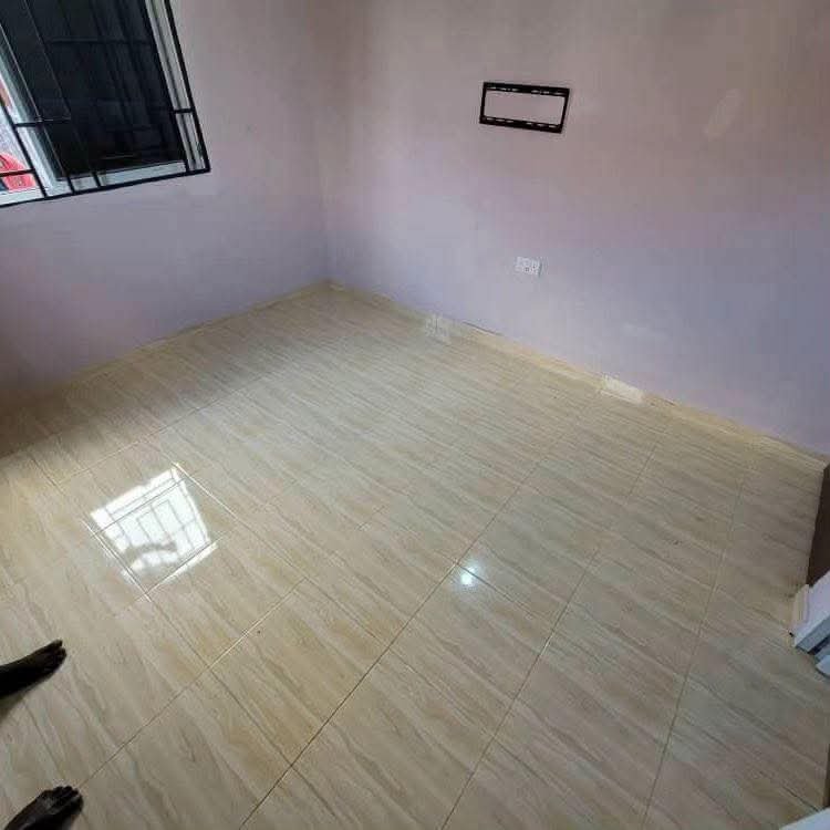 Master na sebule kwa msuguri