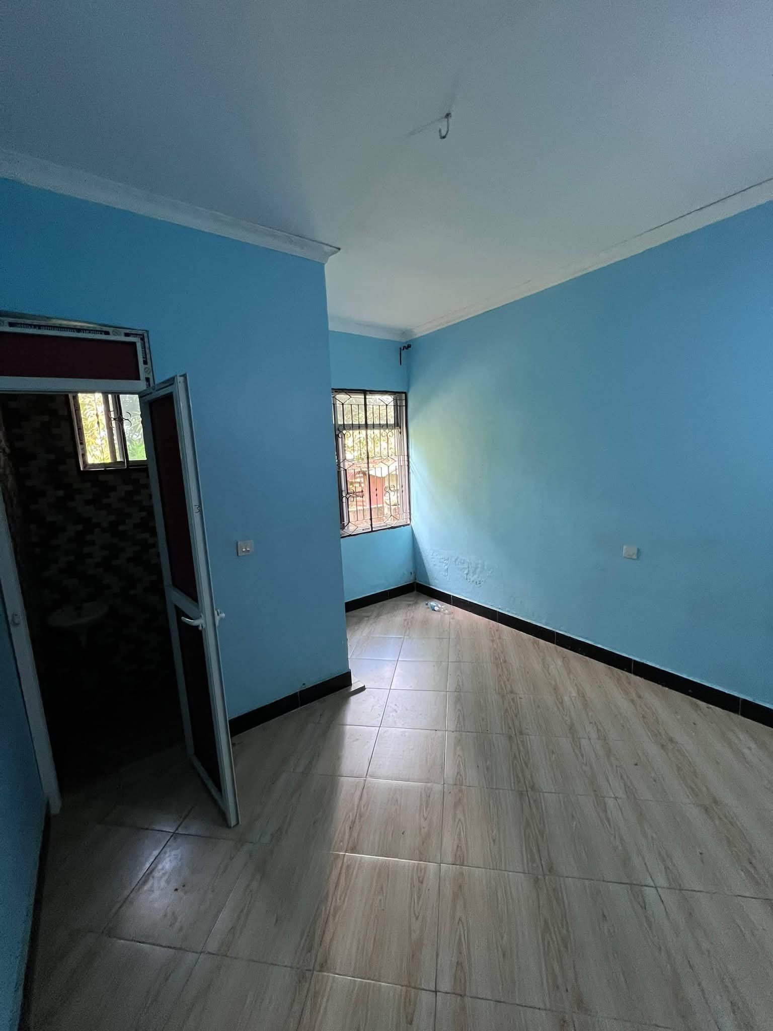Apartment ya kisasa kwa msuguri