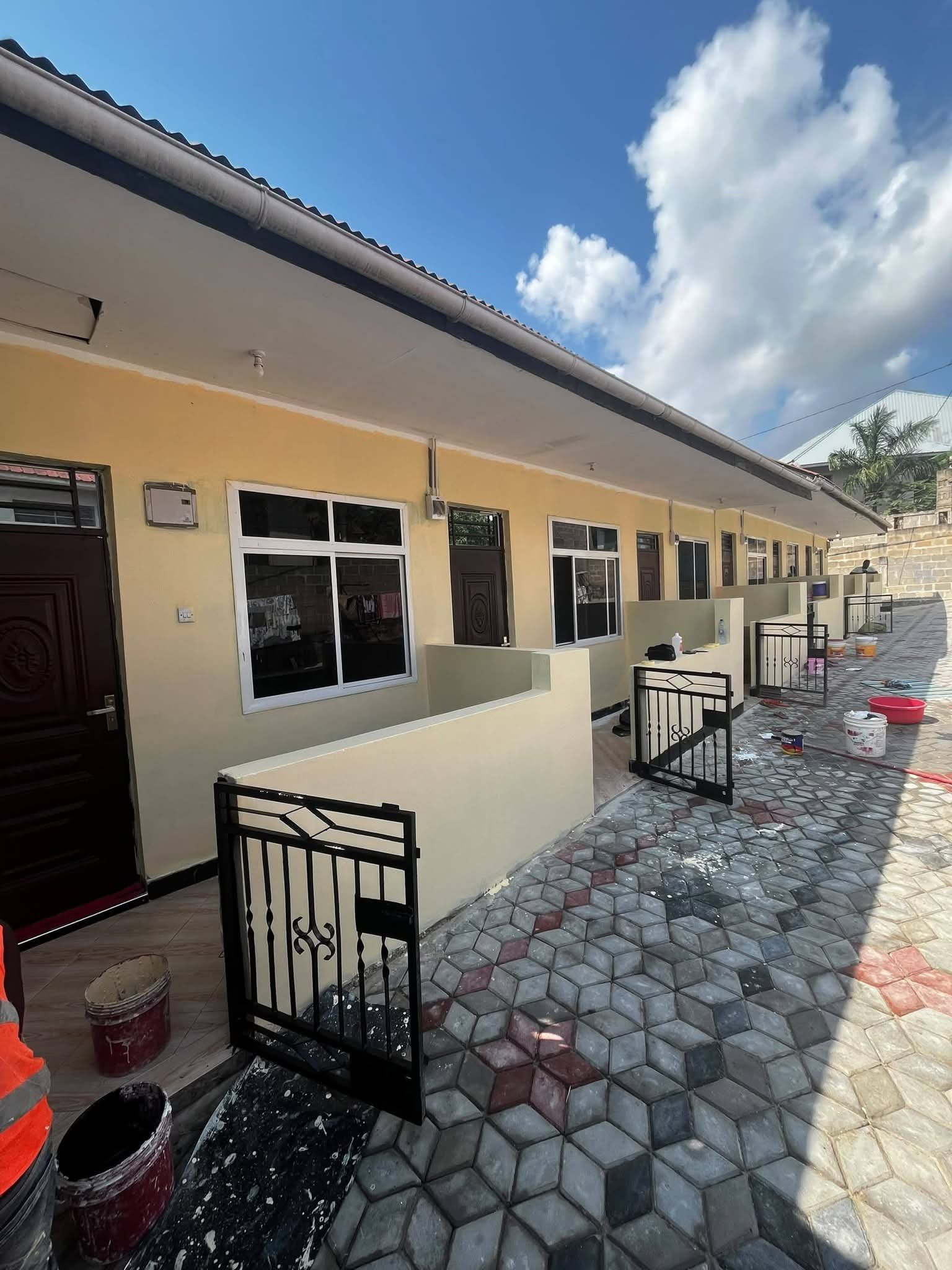 Apartment ya kisasa kwa msuguri