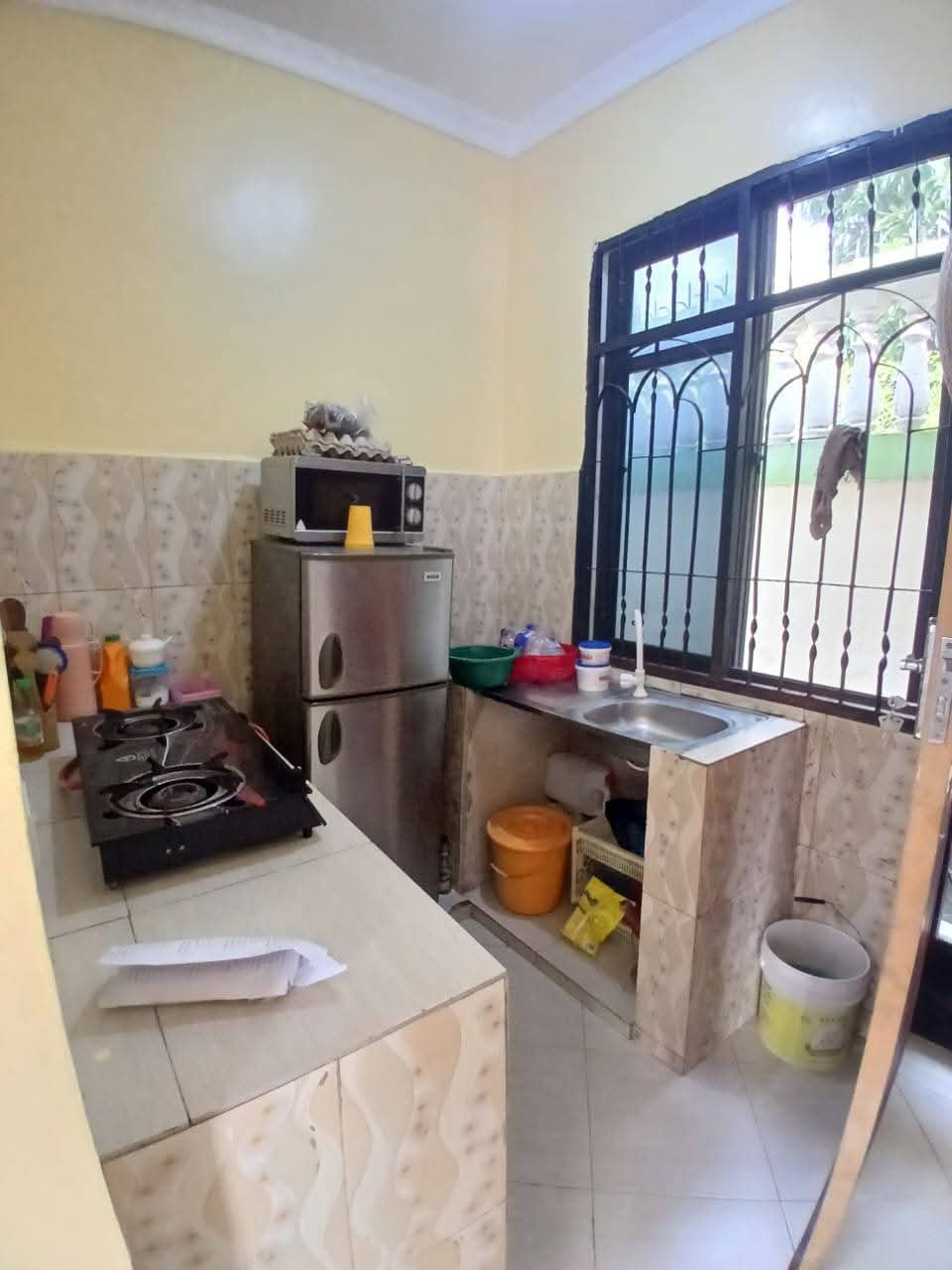 Vyumba 2,sebule jiko kimara stop over