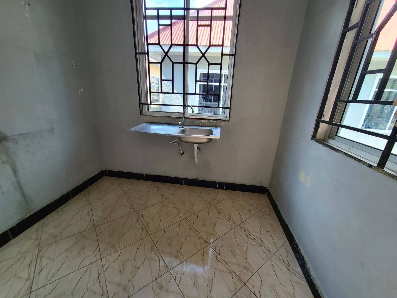 Chumba sebule jiko suka gilani