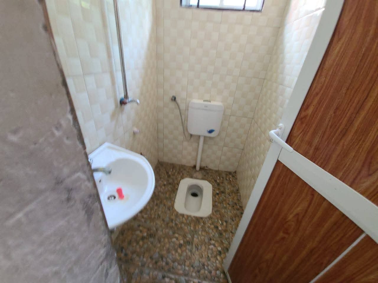 Chumba sebule jiko suka gilani