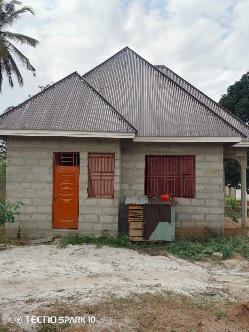 Nyumba inauzwa chqnika mwisho