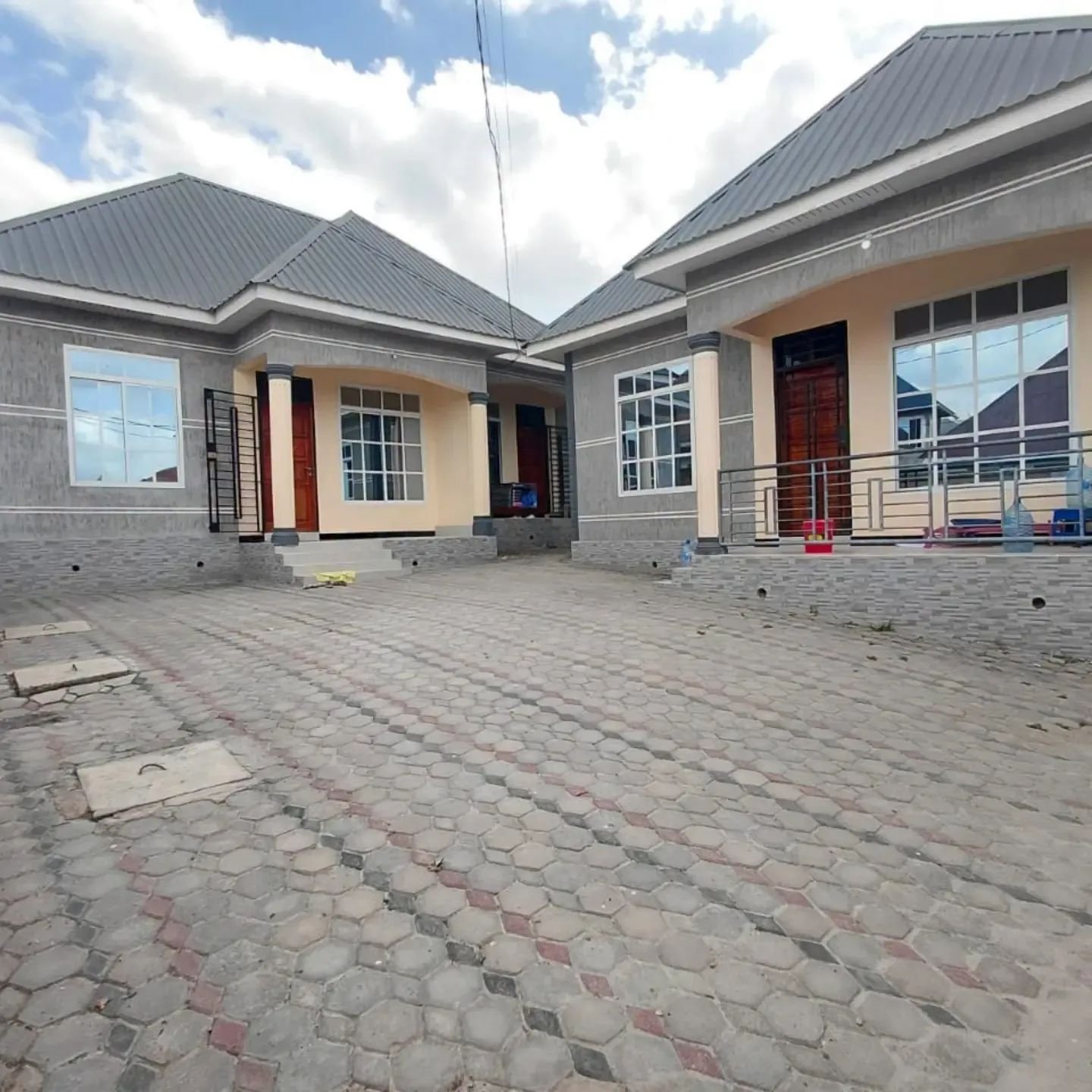 vyumba 2 sebule jiko kwa msuguri